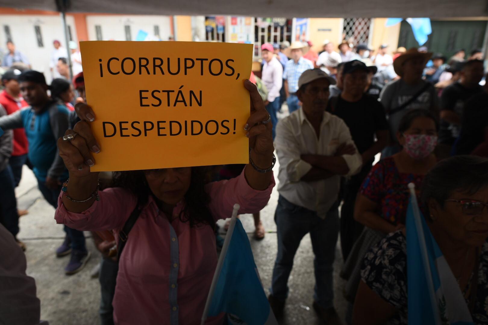 segundo día de manifestación de los 48 Cantones de Totonicapán frente el Ministerio Público