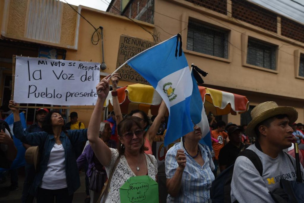 manifestación frente al Ministerio Público