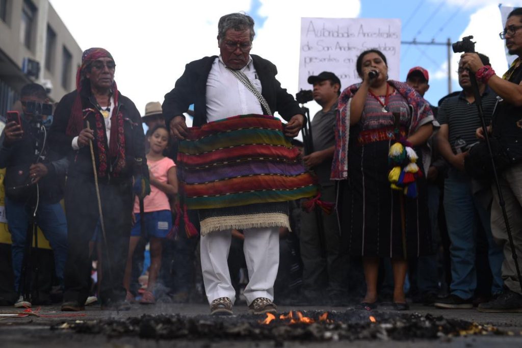 manifestación frente al Ministerio Público