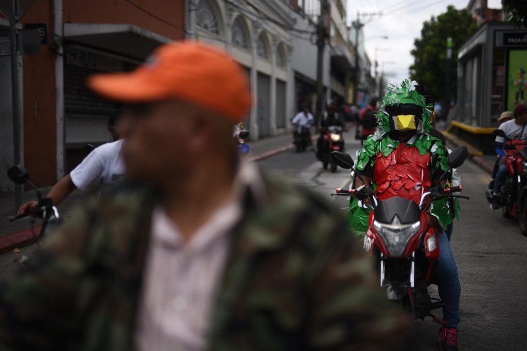 marcha de vendedores de mercados en zona 1