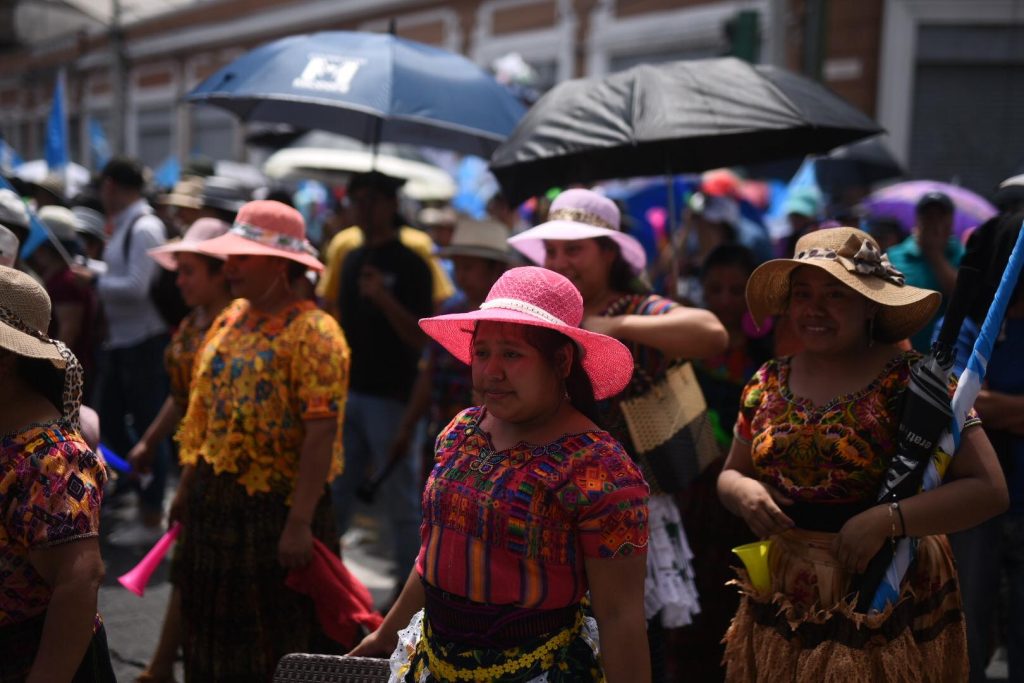 marcha de vendedores de mercados en zona 1