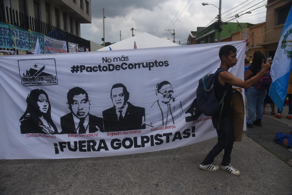 manifestación frente al Ministerio Público