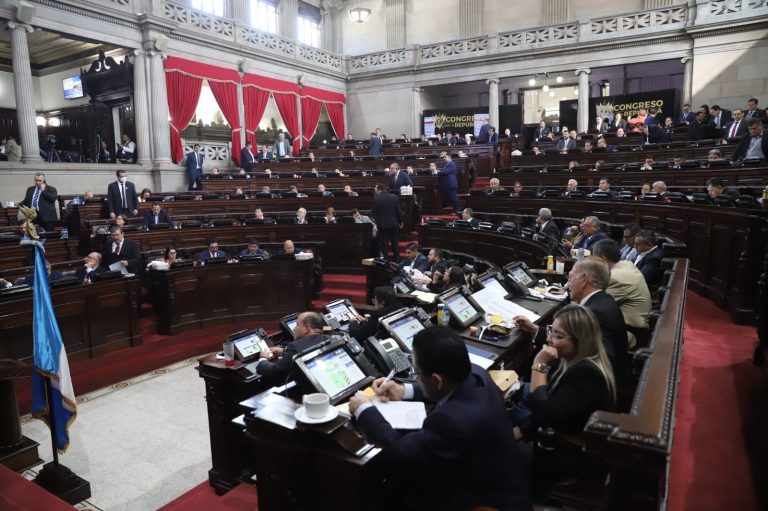 Congreso se declara en sesión permanente