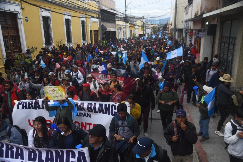 manifestación de autoridades indígenas en la capital