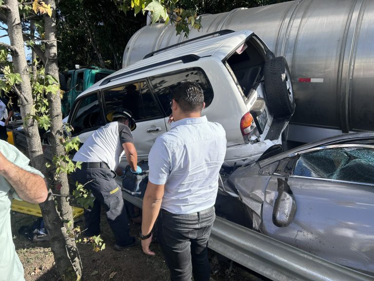 Accidente múltiple en el km 19.5 de la ruta Interamericana