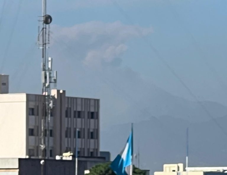 caída de ceniza del volcán de fuego