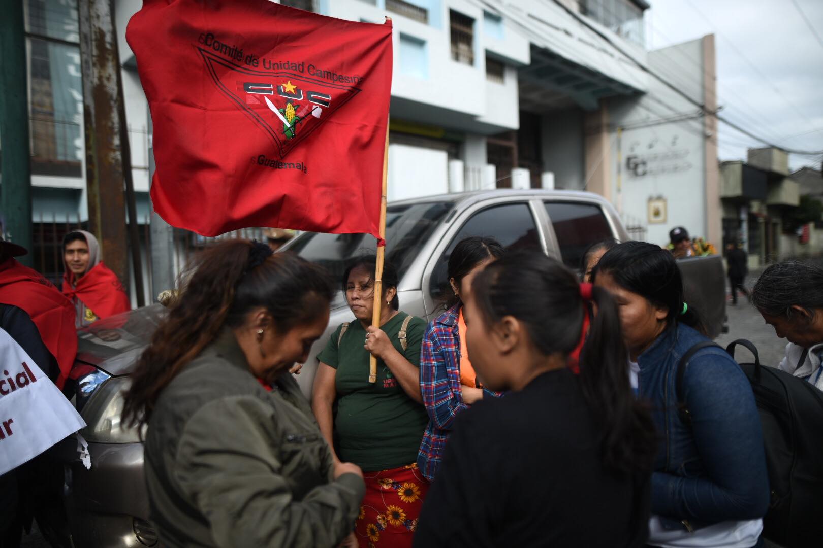 Autoridades indígenas realizan caminata en la zona 1 capitalina