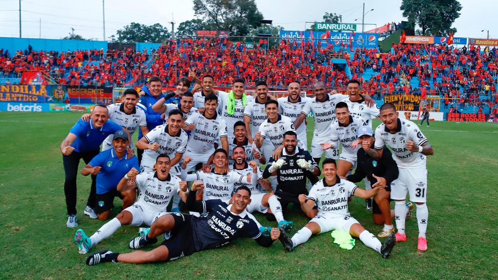 Copa de Campeones Concacaf, Comunicaciones