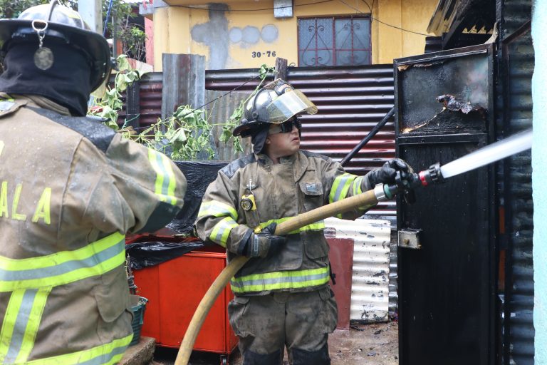 incendio en vivienda de la zona 7