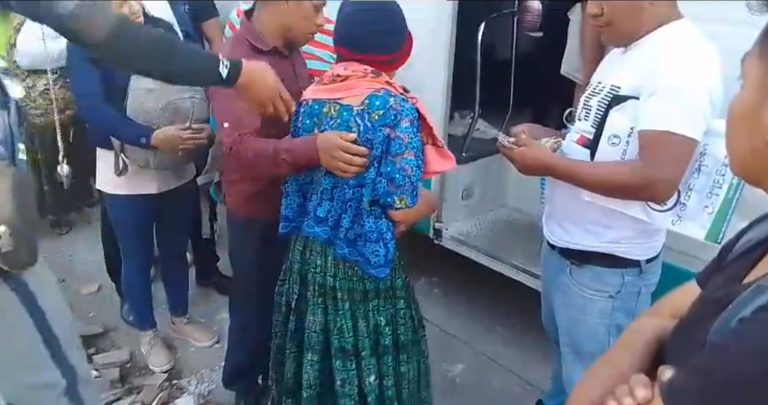 Piloto de bus es obligado a devolver dinero a pasajeros en ruta al Atlántico