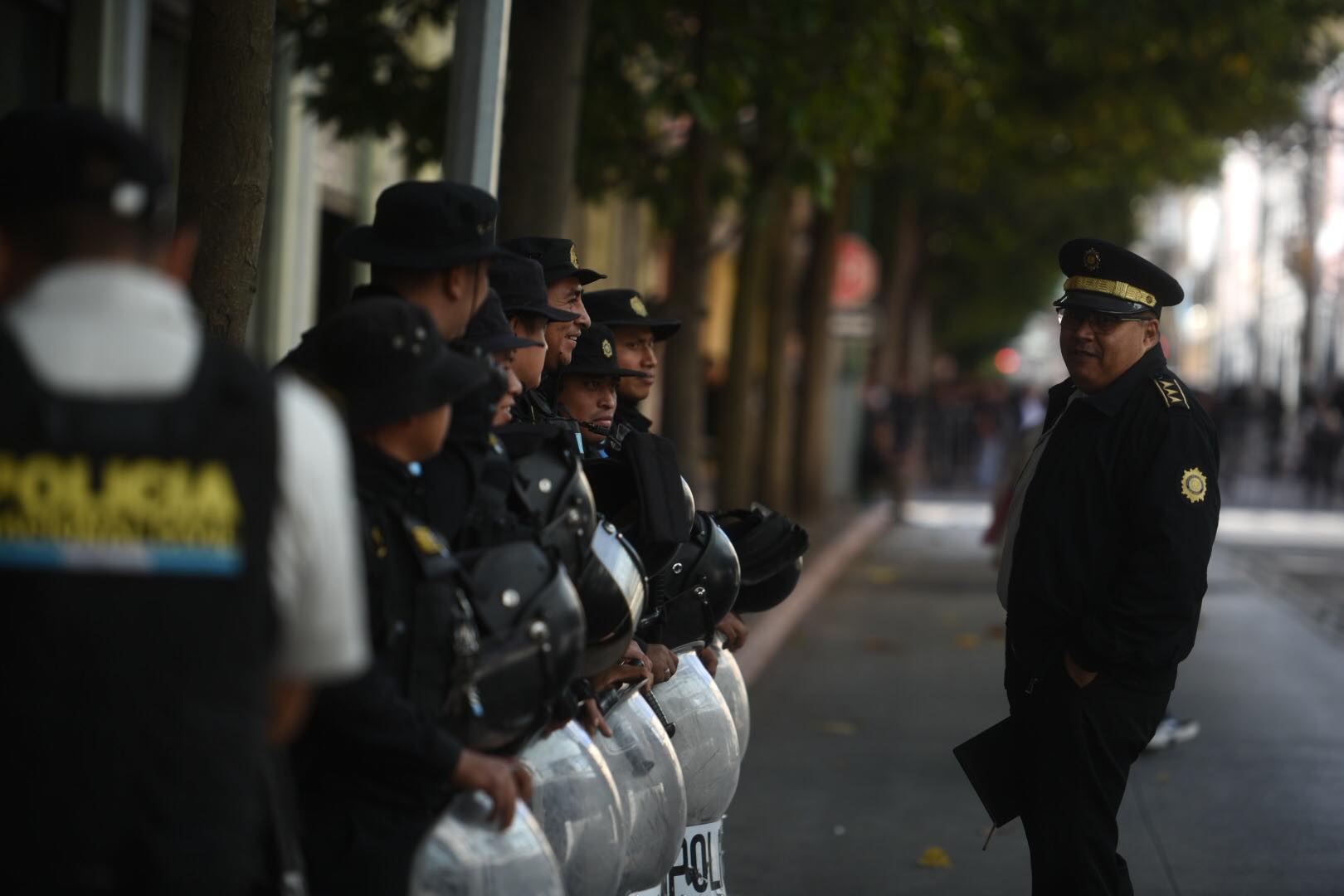 Alta presencia policial y cierres en los alrededores del Congreso