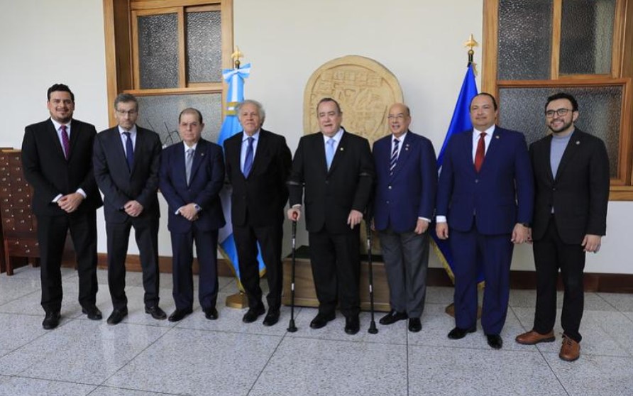 secretario general de la OEA, Luis Almagro, visita Guatemala