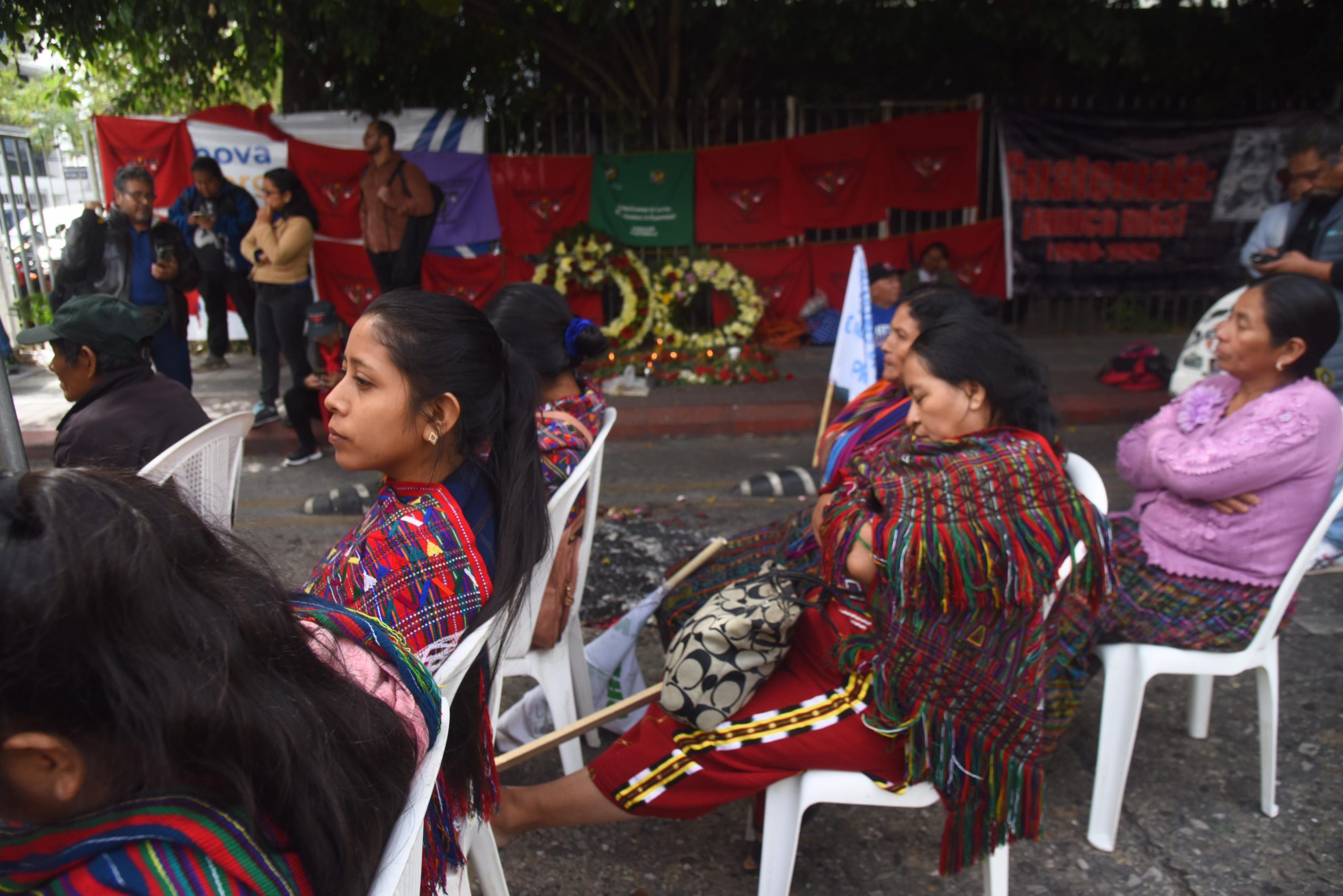 quema de la embajada de España en Guatemala