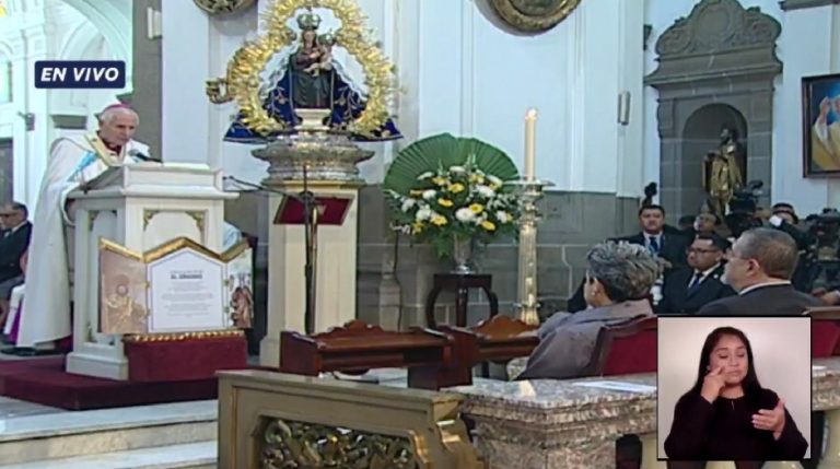 presidente Bernardo Arévalo y vicemandataria Karin Herrera participan en solemne Te Deum