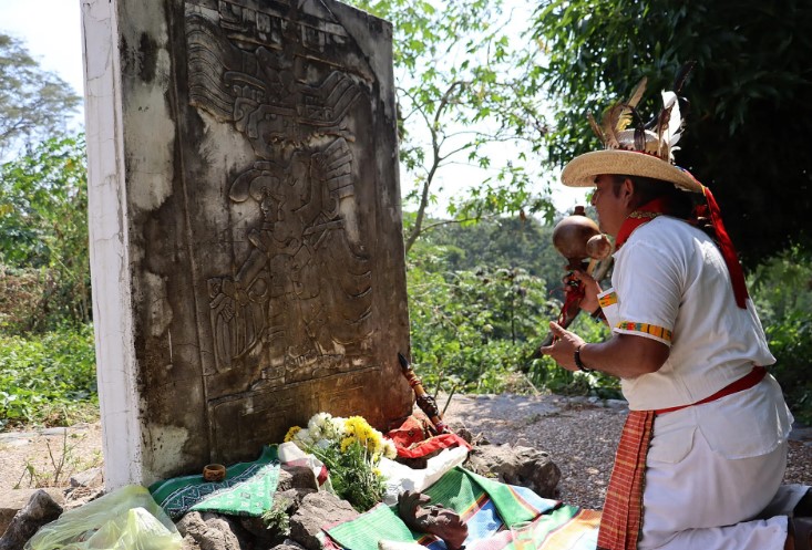 Indígenas Mayas piden en ritual sagrado el fin de la ola de violencia en el sur de México