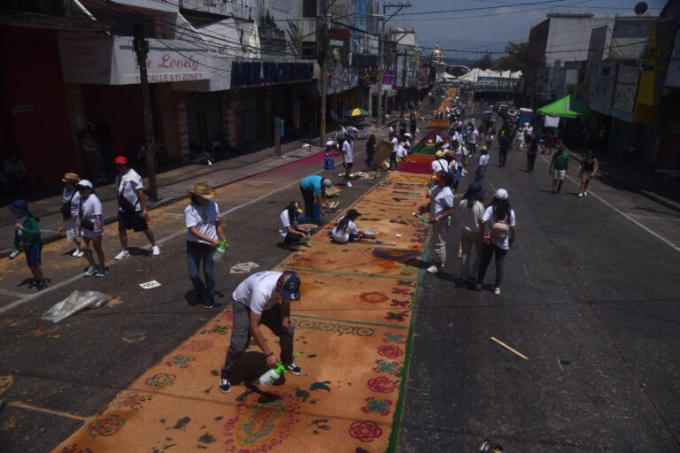 alfombra-de-la-ciudad-viernes-santo-12