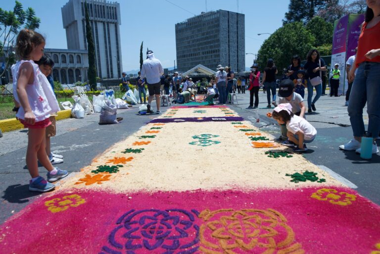 alfombra-de-la-ciudad-viernes-santo-2