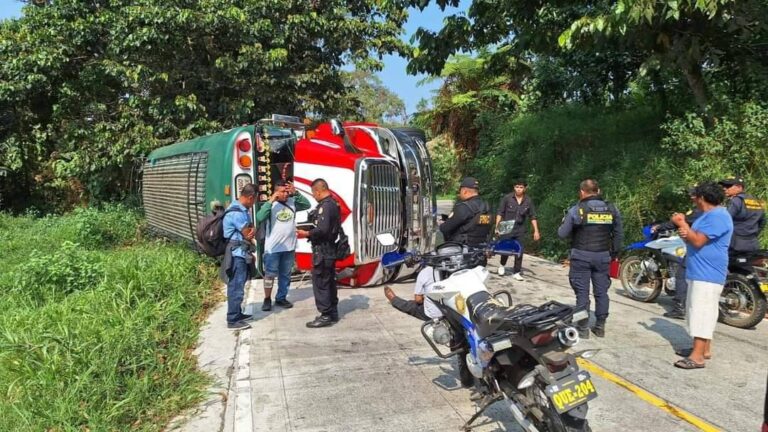 bus volcado en Quetzaltenango