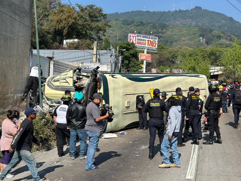 Accidente de bus extraurbano en Km.19.5 de ruta Interamericana