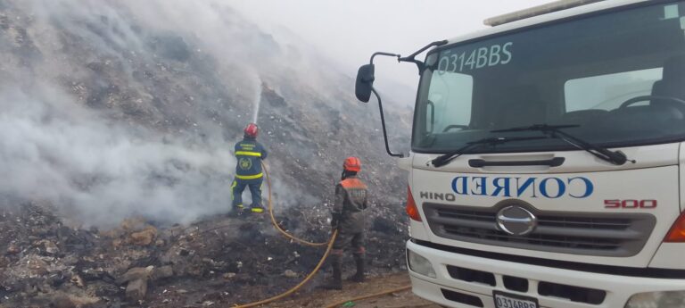 incendio en vertedero de Amsa, abril 2024